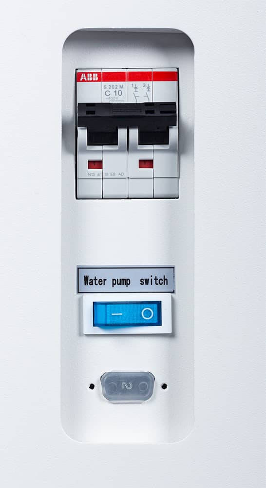 Circuit breaker (power on/off) and independent pump power on/off switch