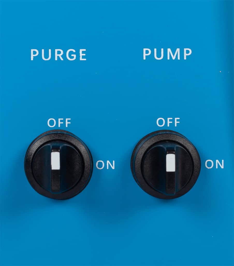 Vacuum Oven's Purge &amp; Pump Solenoid Valve On/Off Switches